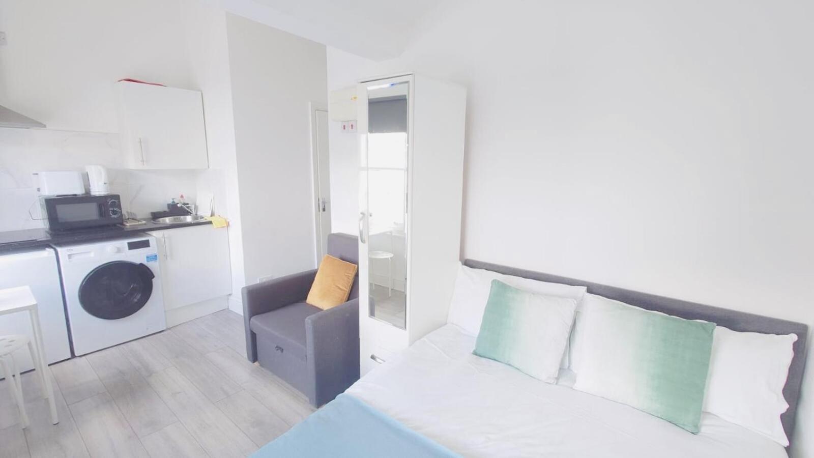 Comfort Camden Studio Apartments Лондон Екстер'єр фото