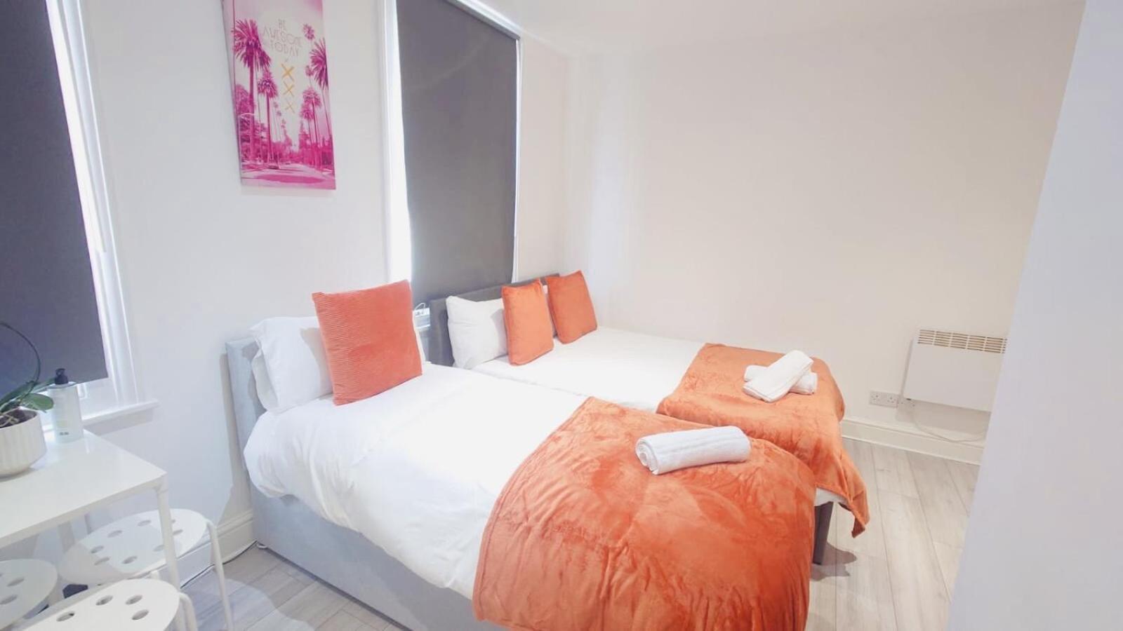 Comfort Camden Studio Apartments Лондон Екстер'єр фото